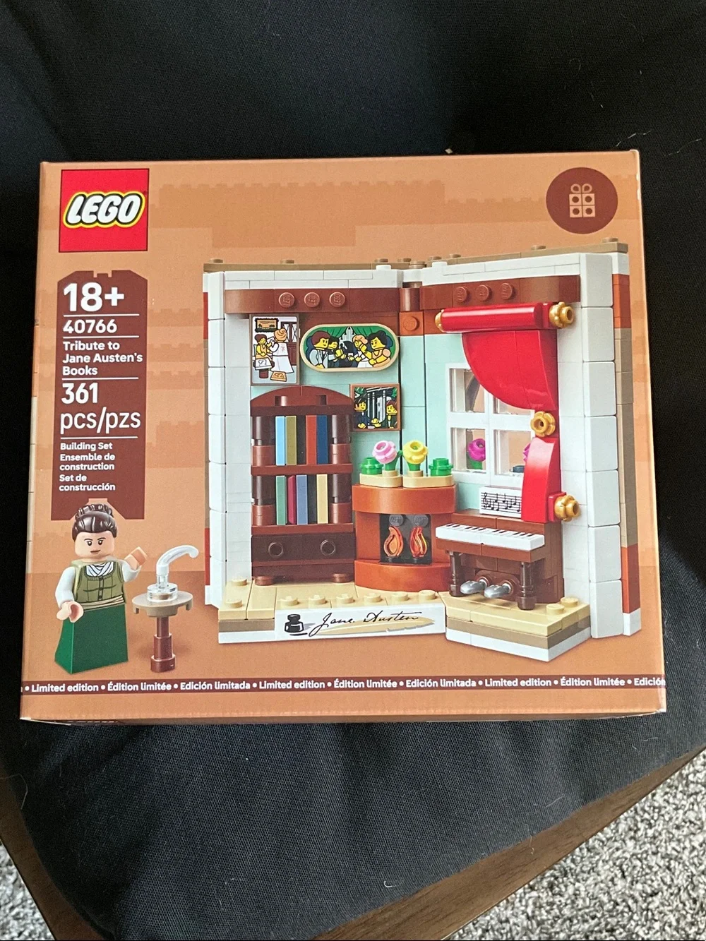 Lego White, Brown, Red Jane Austen Book Nook Mini Display
